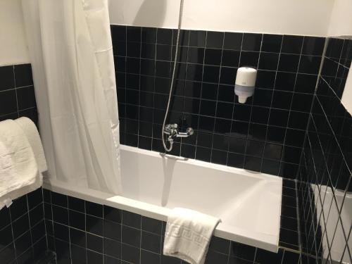 Hôtel Le Capitole - image 5