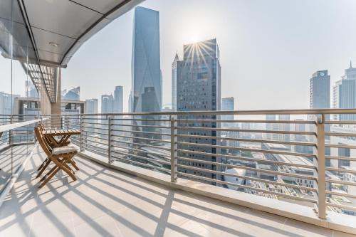 Iconic Views of the Future Museum, Minutes from Metro & Key Attractions, Sky Gardens, DIFC by Deluxe Holiday Homes, Dubai (foto 4)