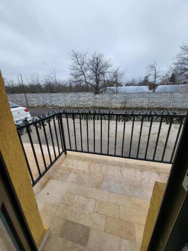 Erkély/terasz, Casa Ratiu Apartamente 3 stele Airport Bucharest Therme Bucharest in Saftica