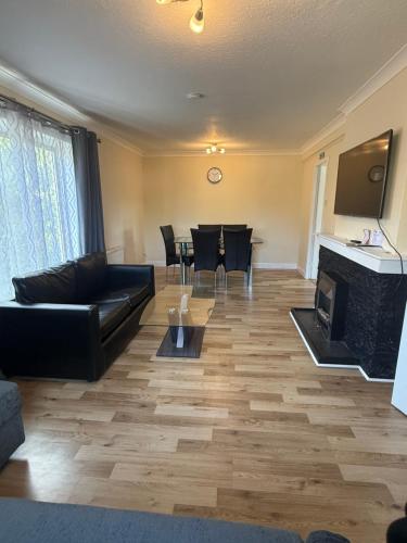 3 bedroom home Kirkcaldy in Kirkcaldy Central