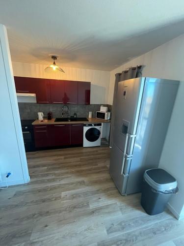 Le Félix Lagravère 1 lit double 1 canapé- lit double (Le Felix Lagravere 1 lit double 1 canape- lit double) in มงโตบ็อง