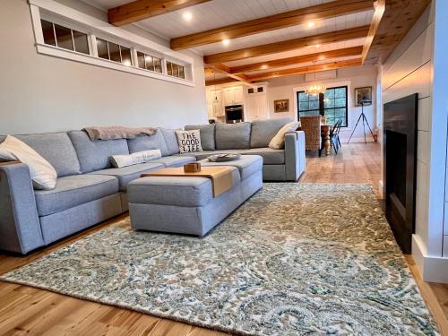 . Silver Lake Lodge