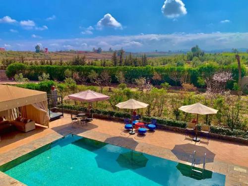 5-Bedroom Villa Guesthouse with Heated Pool