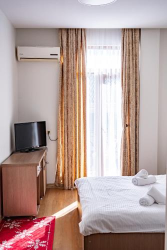 Hotel Port Altus – Batumi, IL
