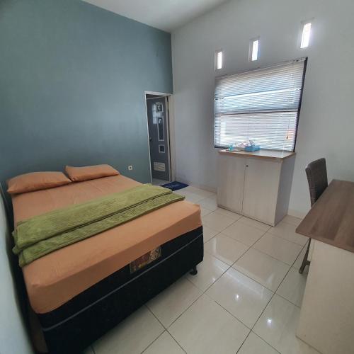 Omah Atik Room Type - Standard Double Room