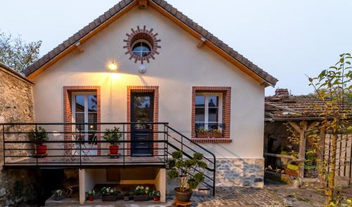 Utvendig, Le Logis de la Voulzie in Provins