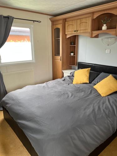 Cosy Caravan near the beach