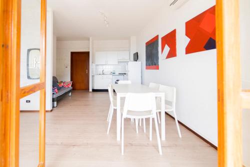 ห้องครัว, 090D- Casa Serena, VISTA MARE,5 minuti a piedi dal mare in โมเนลยา