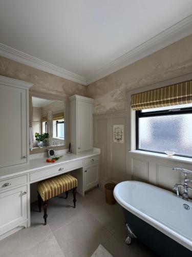 Milton on The Moyle Guest House in Mountnugent