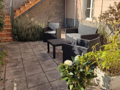 Le Boulevard, appartement pres du centre de Roanne in Roanne