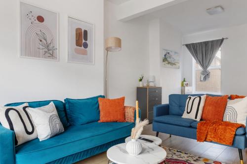 NEW! Spacious 5BR House in Stratford, Londra