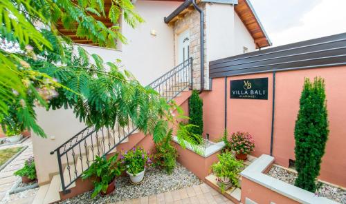 Aed, Villa Bali Oasis Grand Wellness in Humac