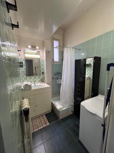 Full apartment Paris City Center - Appartement Paris Centre Quartier Saint Martin, Parigi (foto 4)