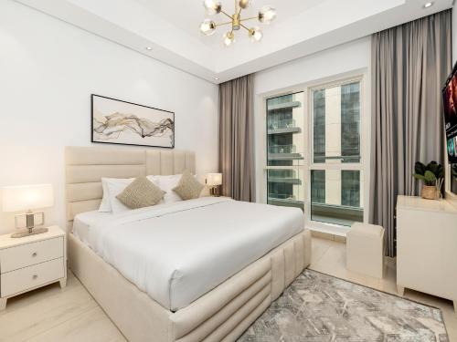 5 Min to Dubai Mall Lux Stay Tennis Court, Dubaj (fotografie 2)