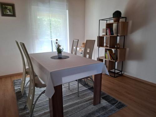 Létesítmények, Ferienwohnung am Bach in Altenkunstadt