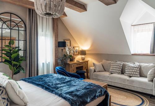 the Herbalist in ทิฮานี่