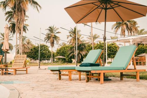 Swimming pool, Al Sawadi Beach Resort & Spa in Barka