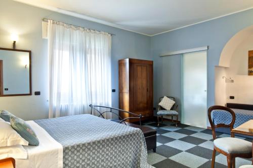 Superior Double Room image 4