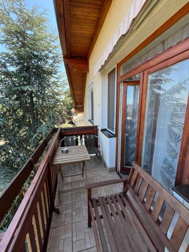 Ametiszt Wellness Apartmanház 4