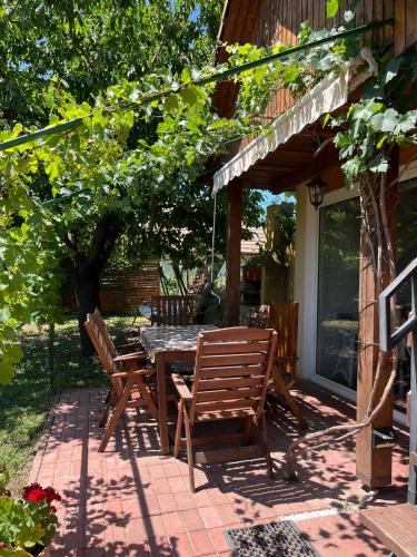 Ametiszt Wellness Apartmanház 3