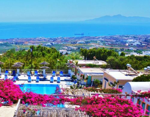 Lovely Hot-l - Santorini
