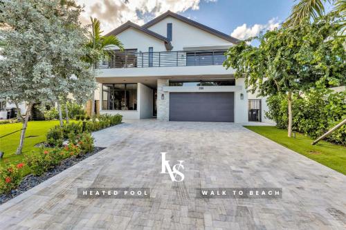 LaPlaya- 5Bed Villa 1Min 2 Beach Heated Salt Pool in Fort Lauderdale, USA