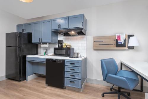 Candlewood Suites Houston The Woodlands an IHG Hotel - image 14