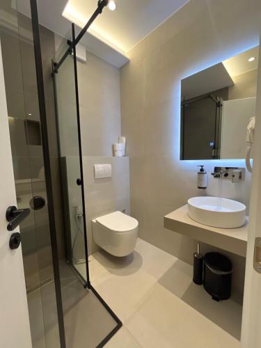 Mina Luxury Rooms, Tirana (foto 9)