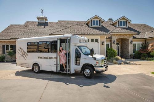 Facilities, Provence in Paso in Charolais
