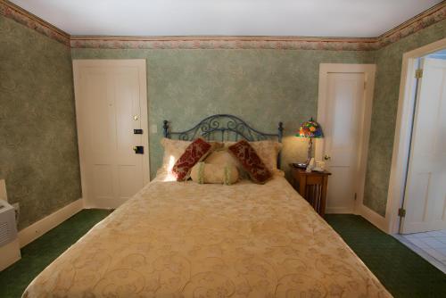 1 double bed