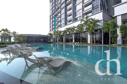 Trion Residence KL by Dehoz Suites - image 3