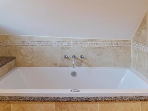 Exterior view, Brixton Barn in Central Wight