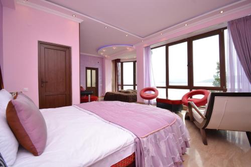 Blue Panorama Sevan in Kalavan