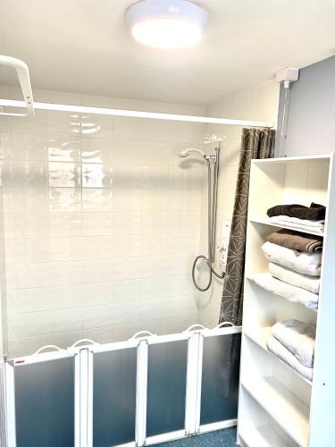 2 bed house sleeps 4-5, Liverpool (photo 3)