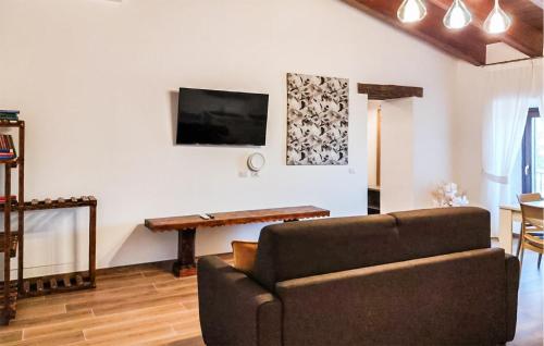 Lovely Apartment In Lubriano With Sauna in Lubriano