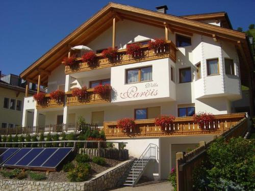  Villa Paröis, Pension in Wengen