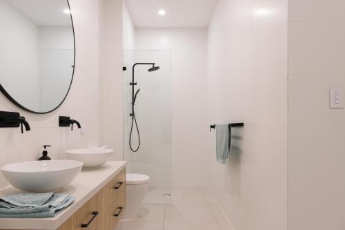 Stay by the sea in a luxe retreat in Marino