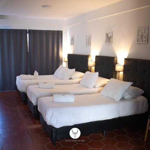 Standard Triple Room image 1