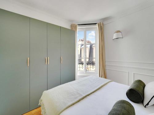 Magnificent apartment- 1BR-4P - Tour-Eiffel - image 10
