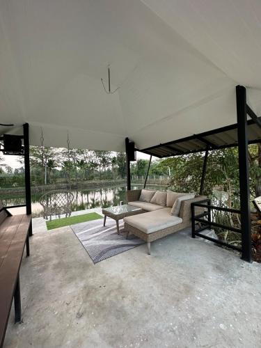 Tiki hut rural Thailand in Phon