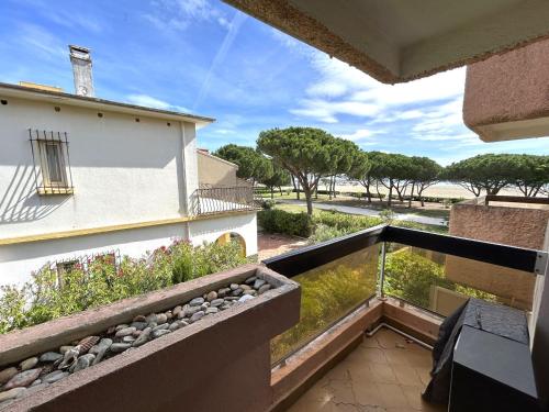 Apartment image 6