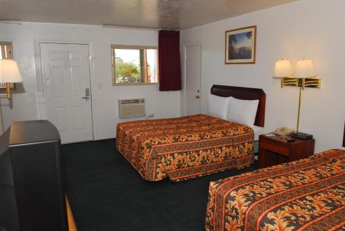 Stone Inn Extended Stay U of A