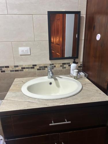 Apartament near SJO Airport - image 5