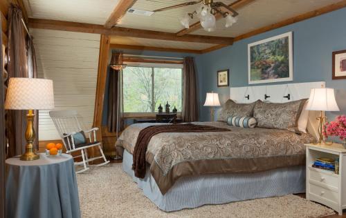 Tiffany's Bed and Breakfast - image 4