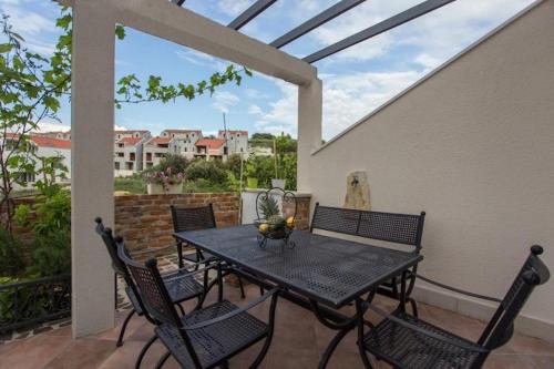 設施, Villa Suzy Lux- Duplex Two Bedroom Villa with Swimming Pool and Sea View in 蘇堤文
