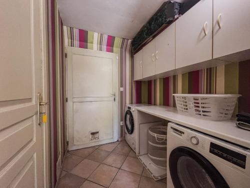 Charming Maison de Campagne in Villeneuve-en-Perseigne