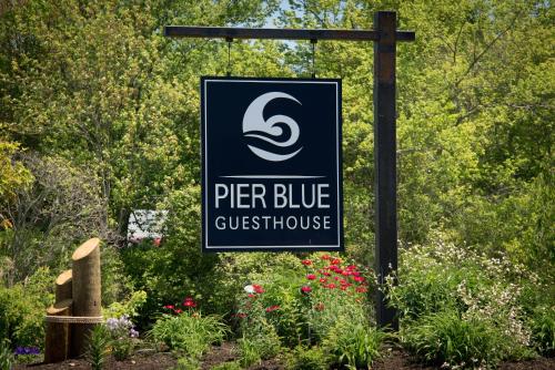 PIER BLUE INN Old Saybrook - Essex in Old Saybrook, USA