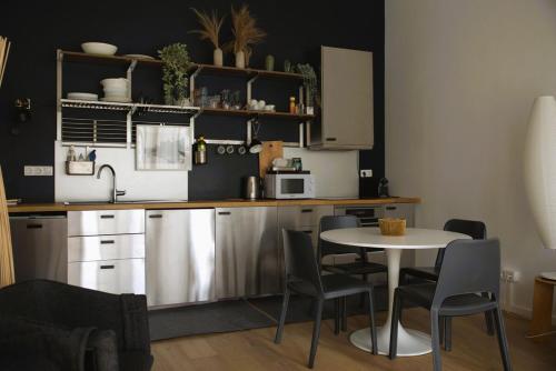 Modern & Sunny 1BR Apartment with swimming pool, Luksemburg (zdjęcie 2)