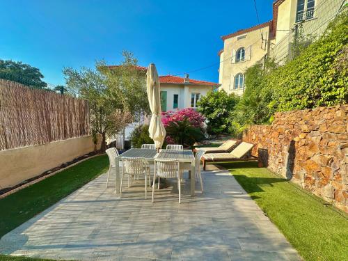 Superbe 3 pieces - 6 pers - Clim - Jardin - Apercu mer in Le Trayas Superieur