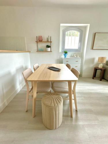 Superbe 3 pieces - 6 pers - Clim - Jardin - Apercu mer in Le Trayas Superieur